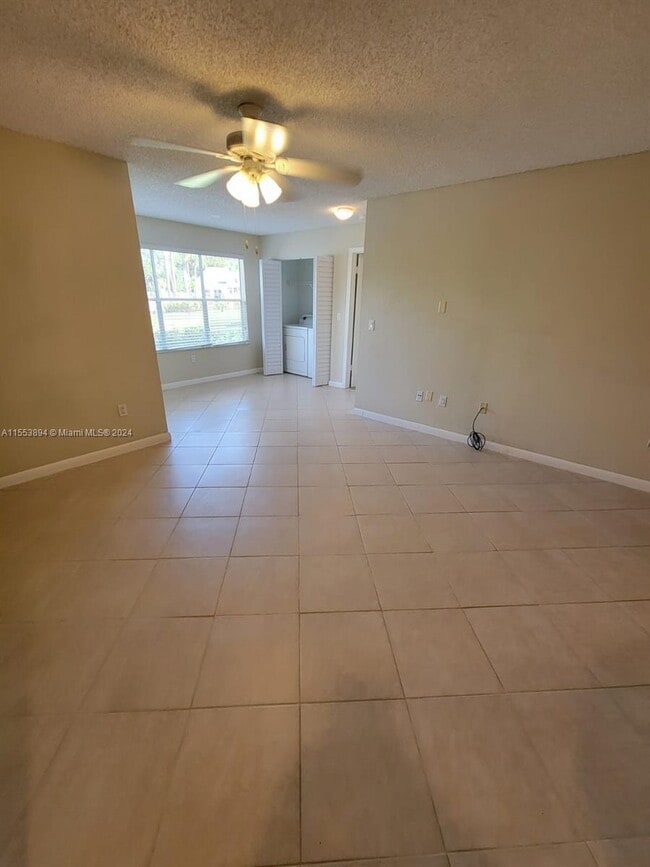 Primary Photo - 1401 Village Blvd