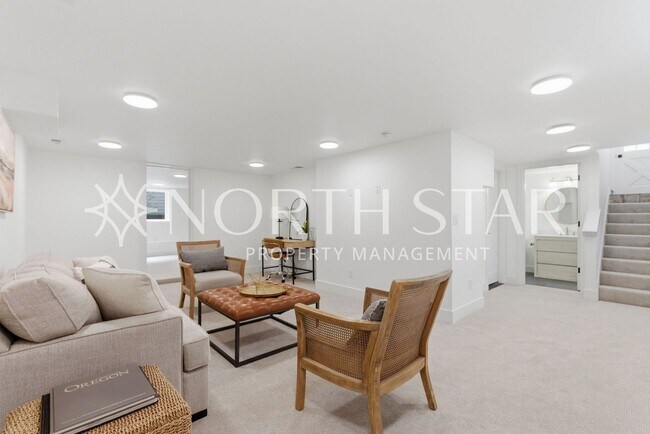 Building Photo - 592 9th St