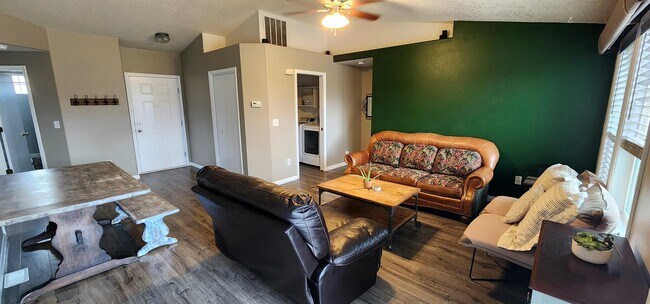 Building Photo - 3654 E Wormwood Ct