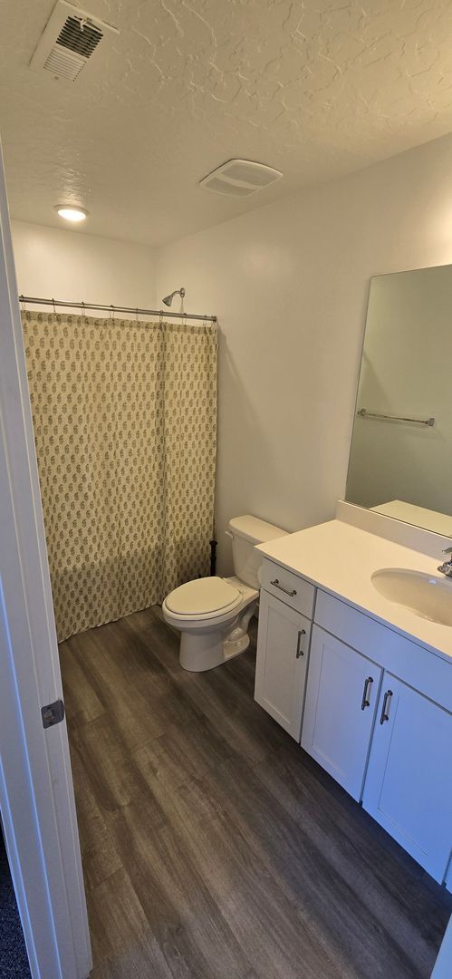 Building Photo - 3 Bed 2 Bath Townhouse in Lehi!!