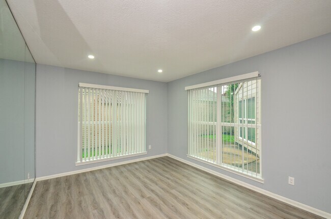 Building Photo - 7703 Quail Meadow Dr