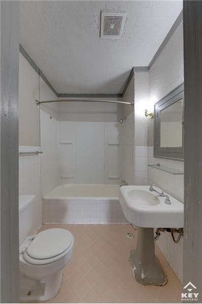 Building Photo - 1608 W Pine St