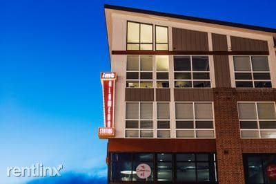 Building Photo - 275 S Cherokee St