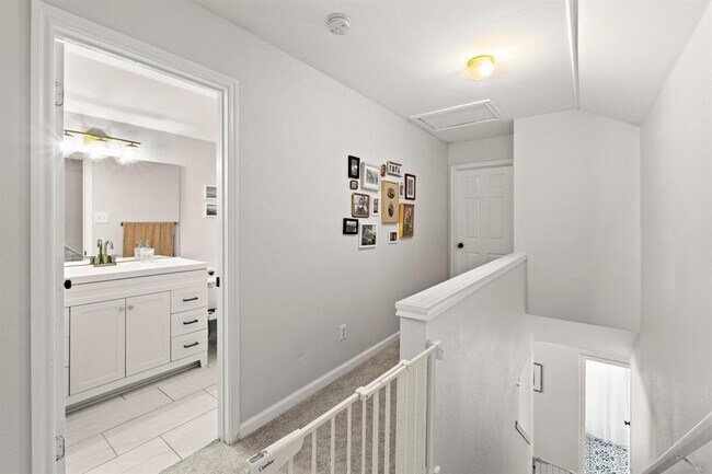 Building Photo - 3600 Malone Dr