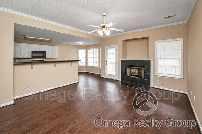 Building Photo - 5561 Heatherbrae Ln