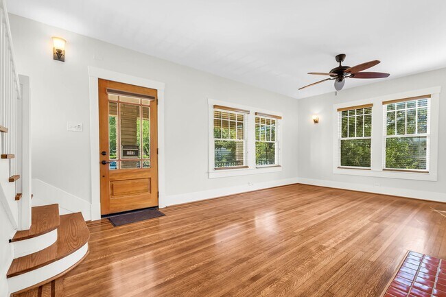 Building Photo - 1117 Harvard St