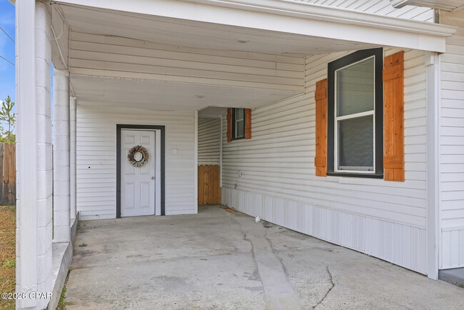 Building Photo - 1808 Chestnut Ave