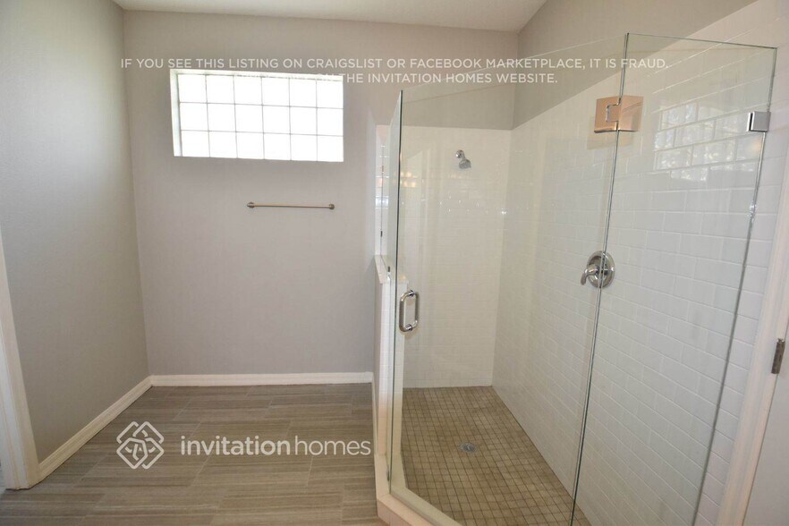 Building Photo - 3310 Stonebridge Trail