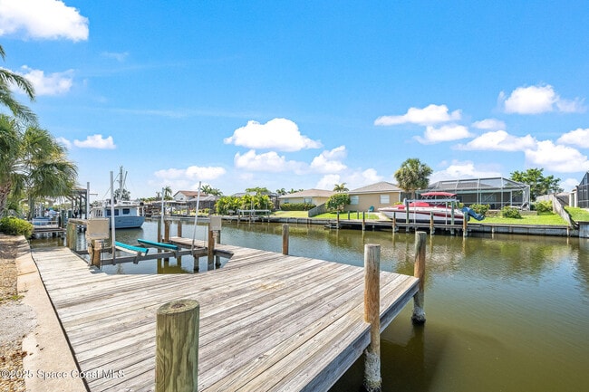 Building Photo - 443 Port Royal Blvd
