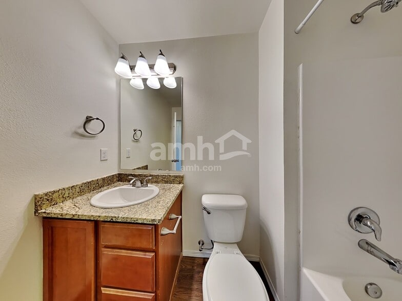 Building Photo - 6321 41st St NE