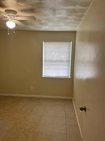 Building Photo - 3200 Santiago Dr
