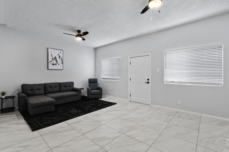 Building Photo - 4012 Tularosa Ave