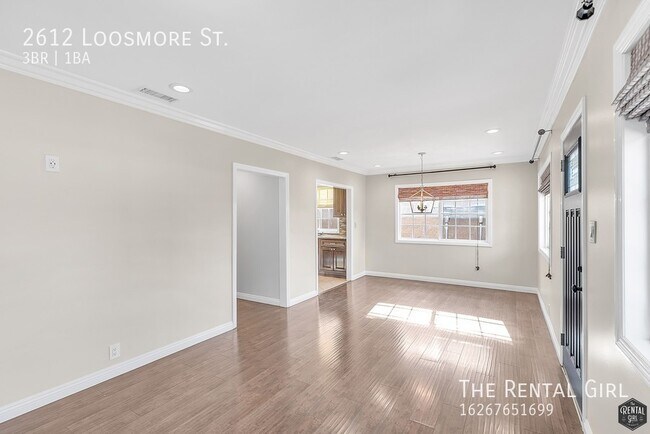 Building Photo - Spacious 3 Bedroom Single Family Home | Fu...