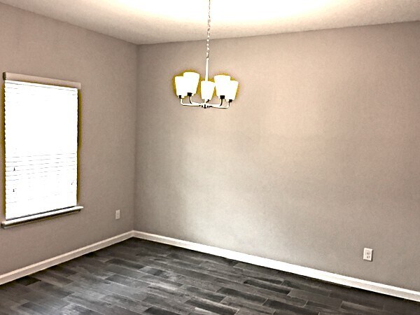 Building Photo - 144 Athens Dr