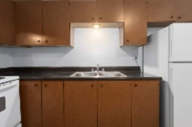 Building Photo - 432 W 89th St