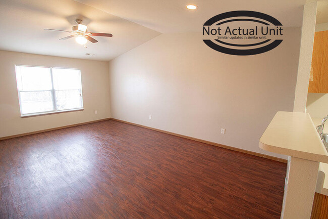 Building Photo - 1503 Native Dancer Ct