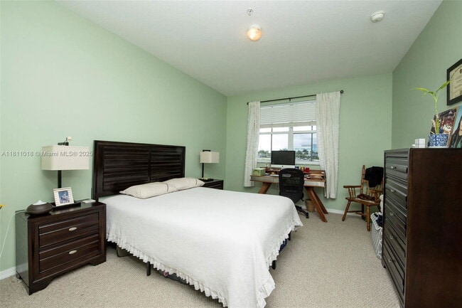 Building Photo - 814 SW 143rd Ct