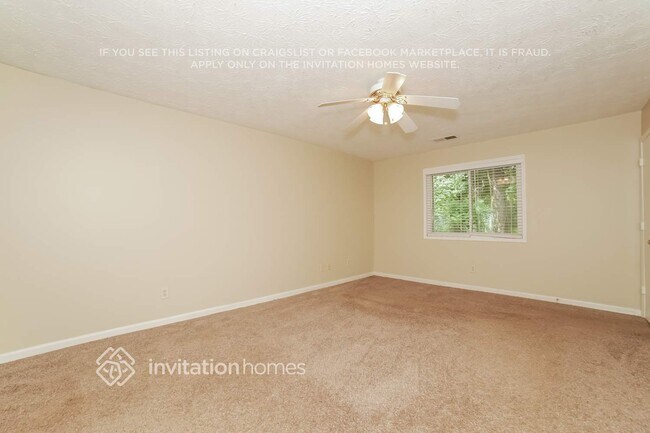Building Photo - 4393 Fielding Ln