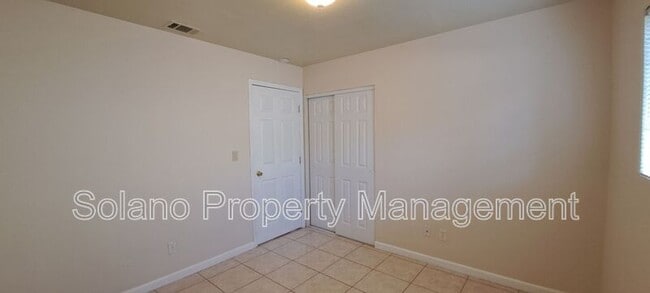 Building Photo - 355 Spindrift Way