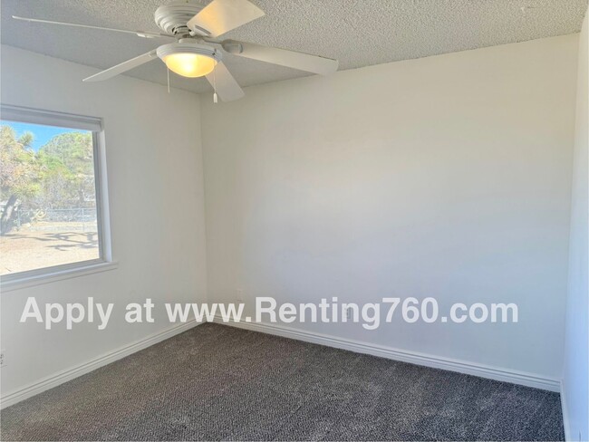 Building Photo - Spacious 2 Bedroom 2 Bathroom Home in Stor...