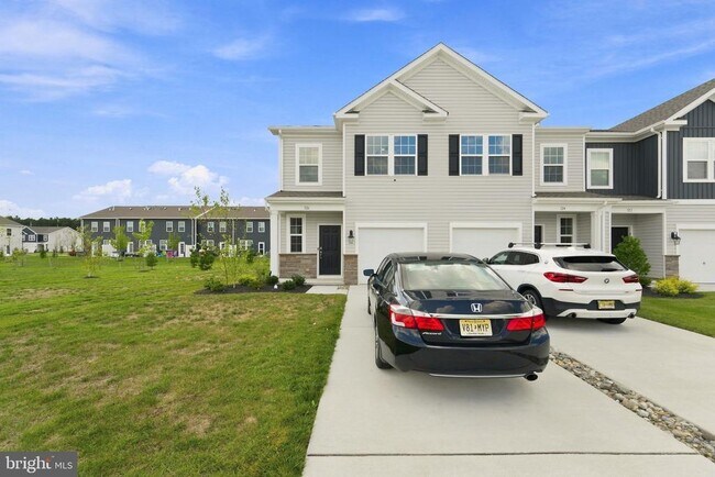 Building Photo - 126 Corolla Dr