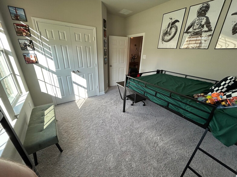 Building Photo - 2972 Golden Dust Dr