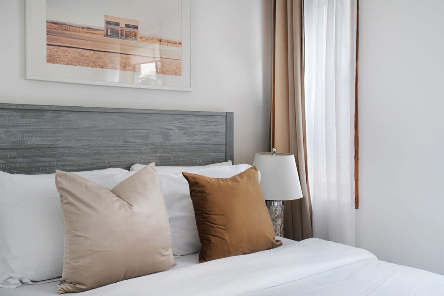 Building Photo - 244 E 75th St