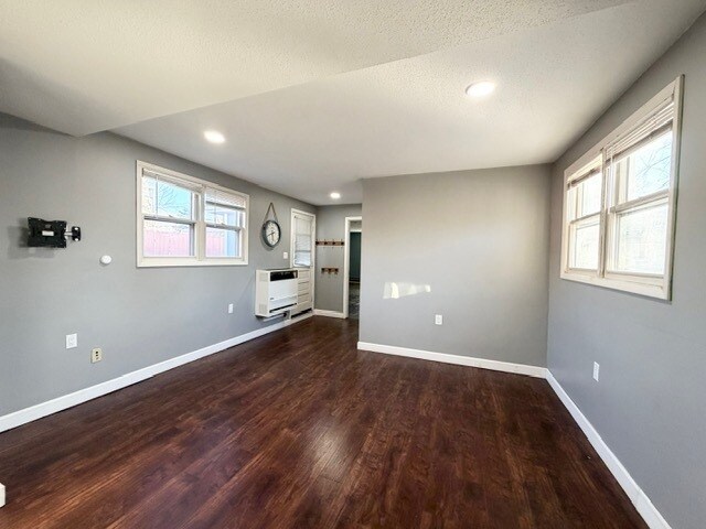 Building Photo - 1616 Mayfield Ave