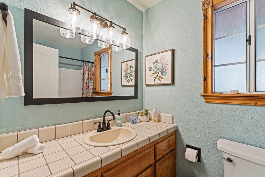 Building Photo - 31393 Lightfoot Way