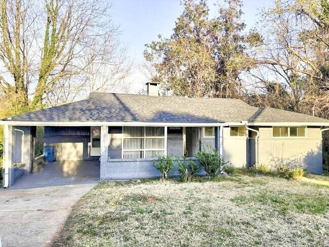 Primary Photo - 3443 Hyland Dr