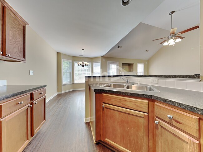 Building Photo - 2430 Joshua Ln