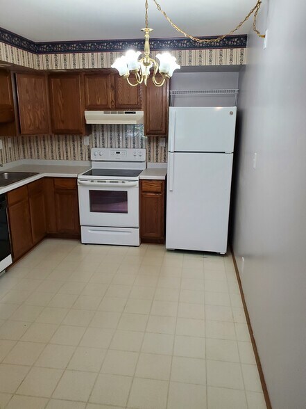 Building Photo - 2310 Radtke Ave