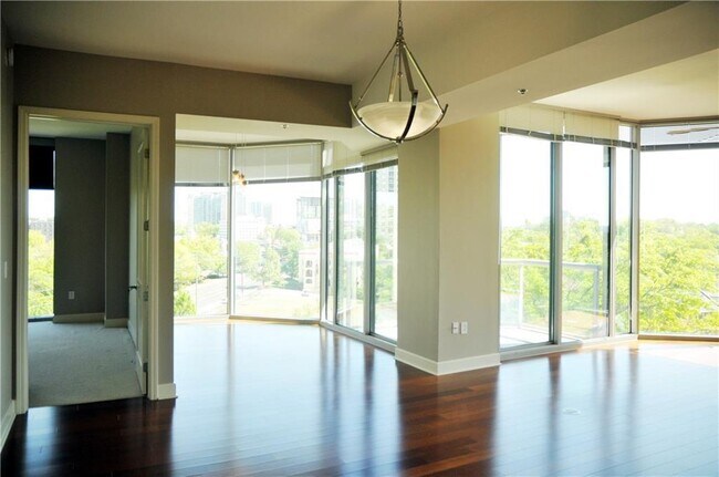 Building Photo - 2795 Peachtree Rd