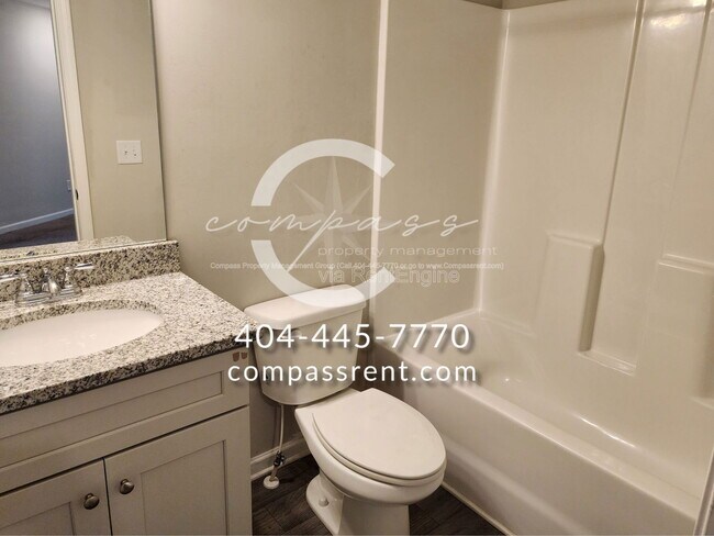 Building Photo - 109 Squarewood Ln NW