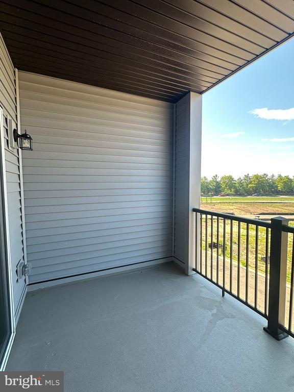 Building Photo - 43799 Middleway Ter