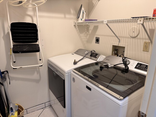 Building Photo - 14895 Builtmore Way