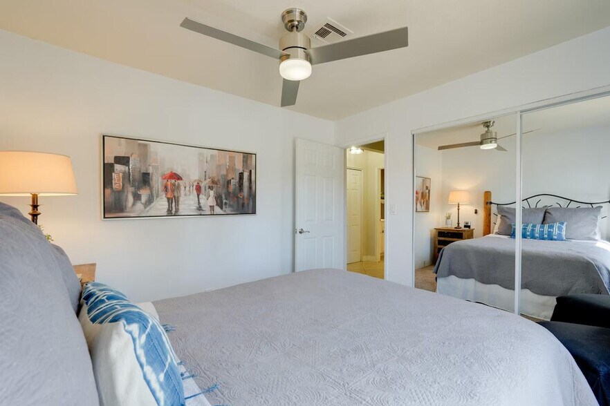 Building Photo - 8787 E Mountain View Rd