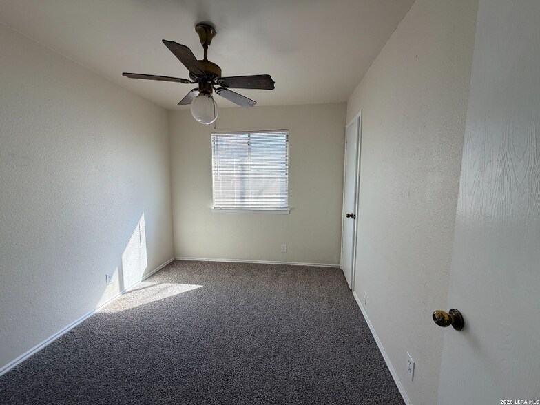 Building Photo - 7434 Lazy Trails