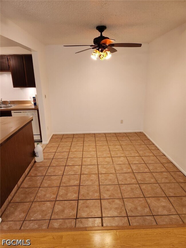 Building Photo - 6160 Principia Dr