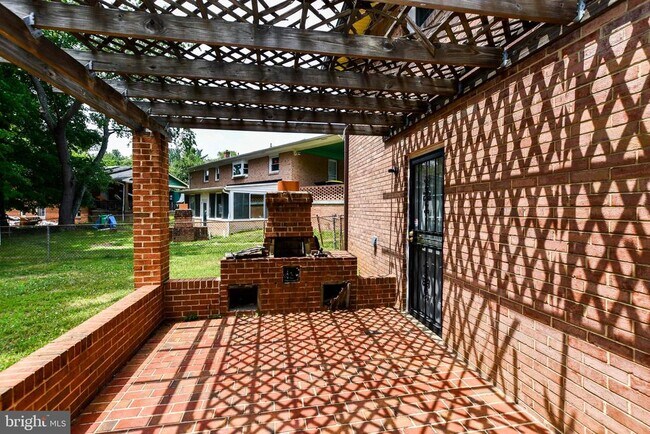 Building Photo - 6703 Groveton Dr