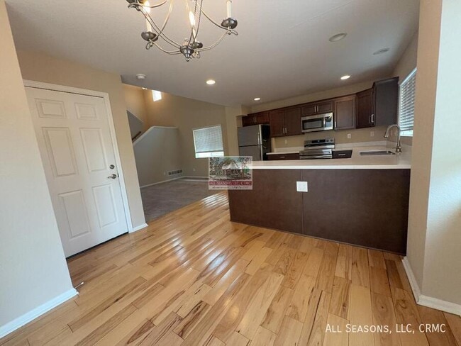 Building Photo - 2520 Sierra Springs Dr