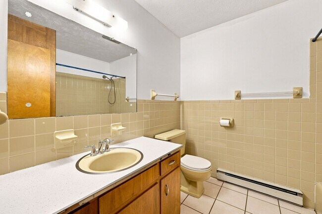 Building Photo - 15 Eavers Cir