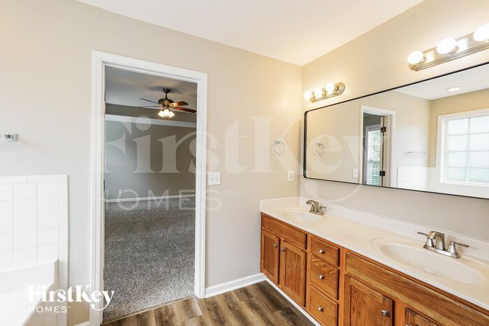 Building Photo - 3309 Sunny Slope Dr