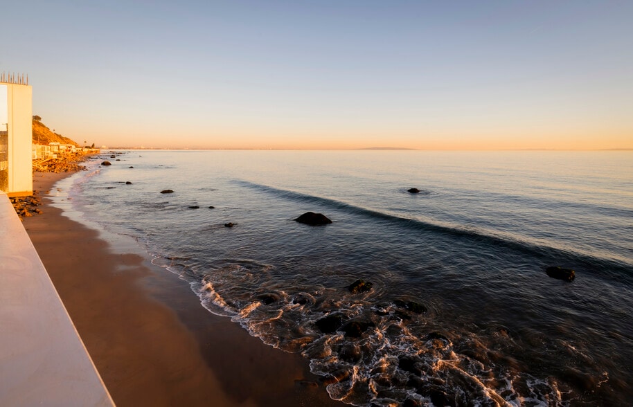 Building Photo - 20638 Pacific Coast Hwy