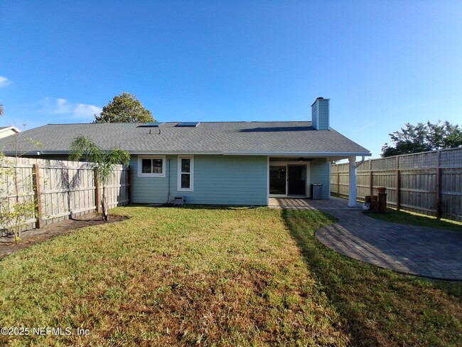 Building Photo - 400 Lower 36th Ave S
