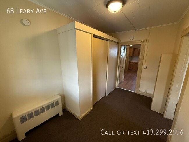 Building Photo - 6 Leary Ave