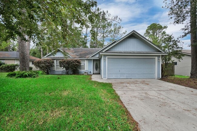 Building Photo - Welcome to this charming 3 bedroom, 2 bathroom home located in Jacksonville, FL