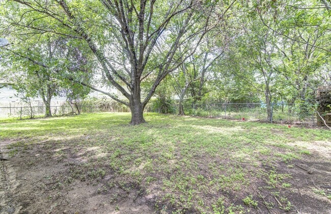 Building Photo - 5301 Indio Cir