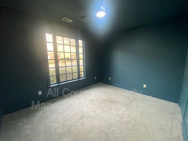 Building Photo - 3911 High Dove Way SW