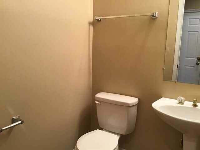 Building Photo - 6415 Wenham Ct